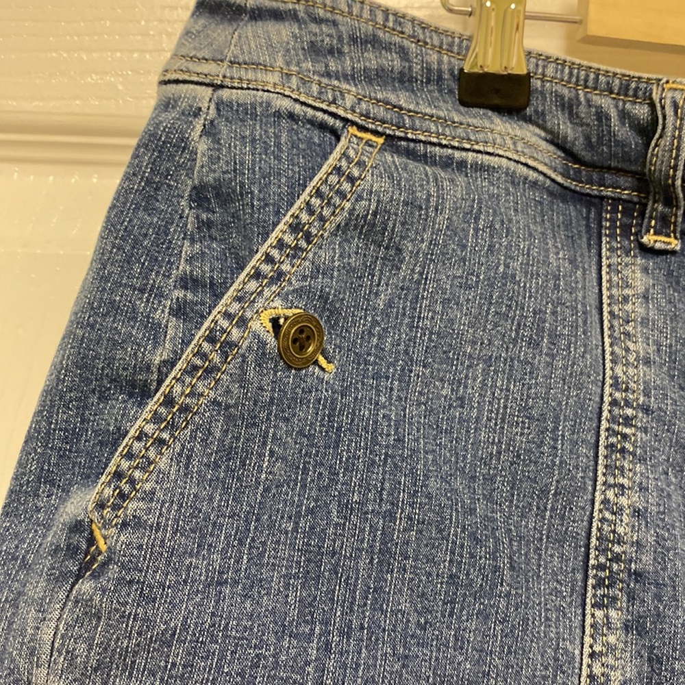 CJ Banks denim shorts. size 20E - Picture 2 of 8